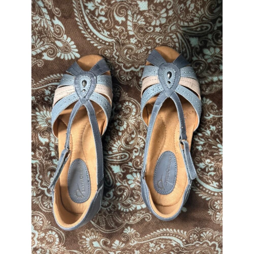 Earth Origins Sandals size 9